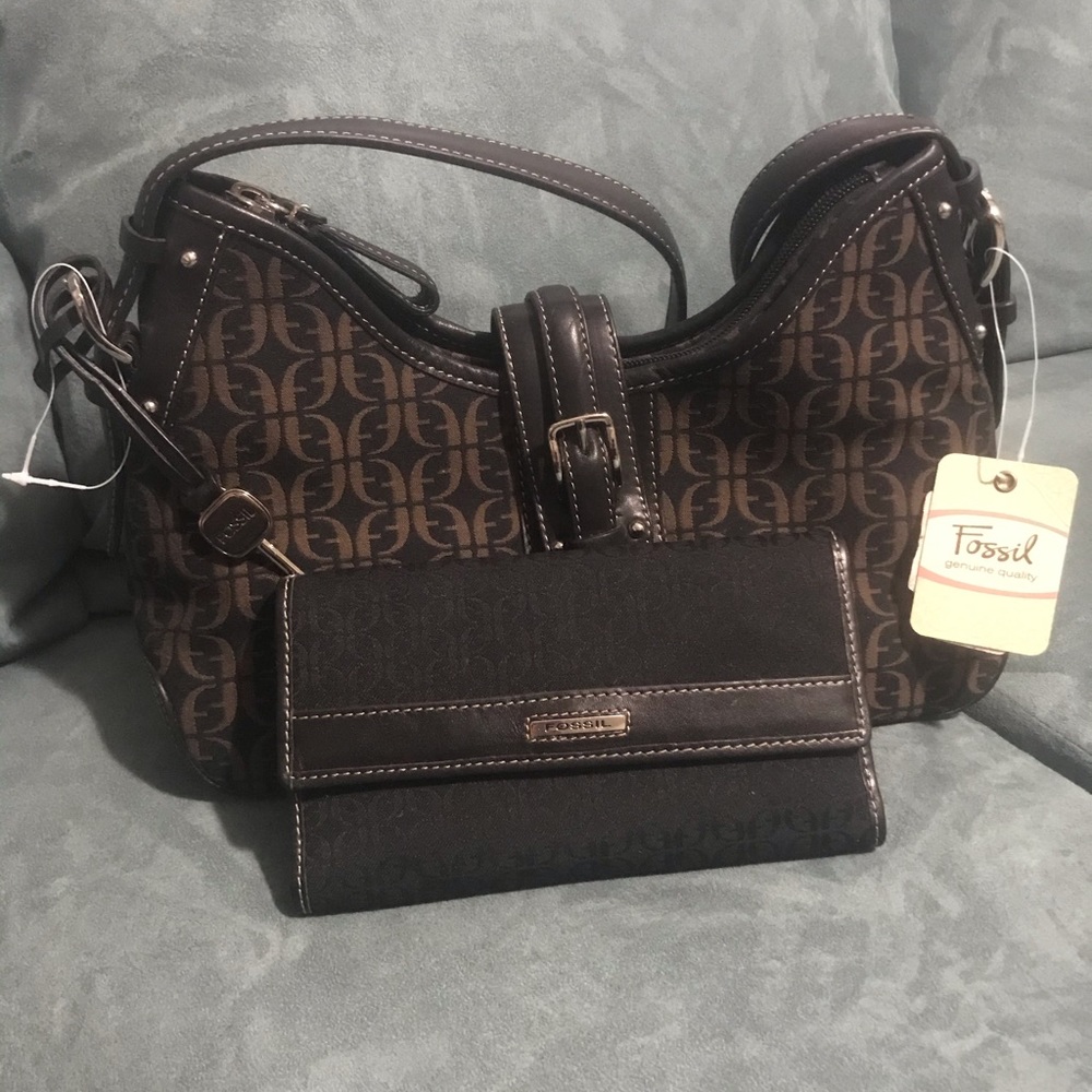 BNWT fossil purse and wallet